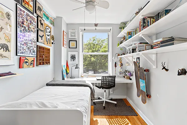 Sold by Douglas Elliman | media 21