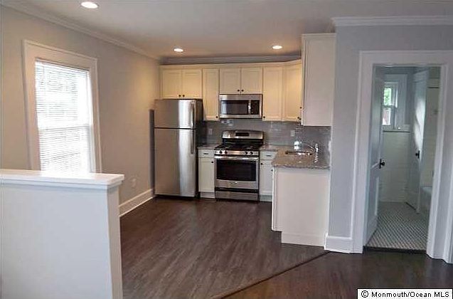 Kitchen with granite!