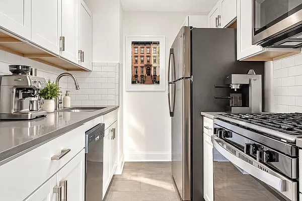 Kitchen, photo 1