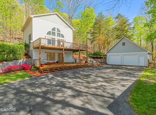 281 Lone Mountain Rd, Andersonville, TN 37705