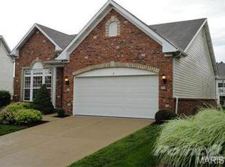 18 Eagle Bluff Ln, Saint Charles, MO 63303