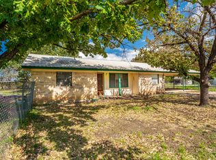 199 Park St, Newark, TX 76071