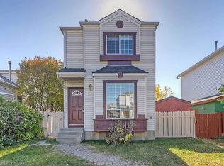 292 N Coventry Close NE, Calgary, AB T3K4C5