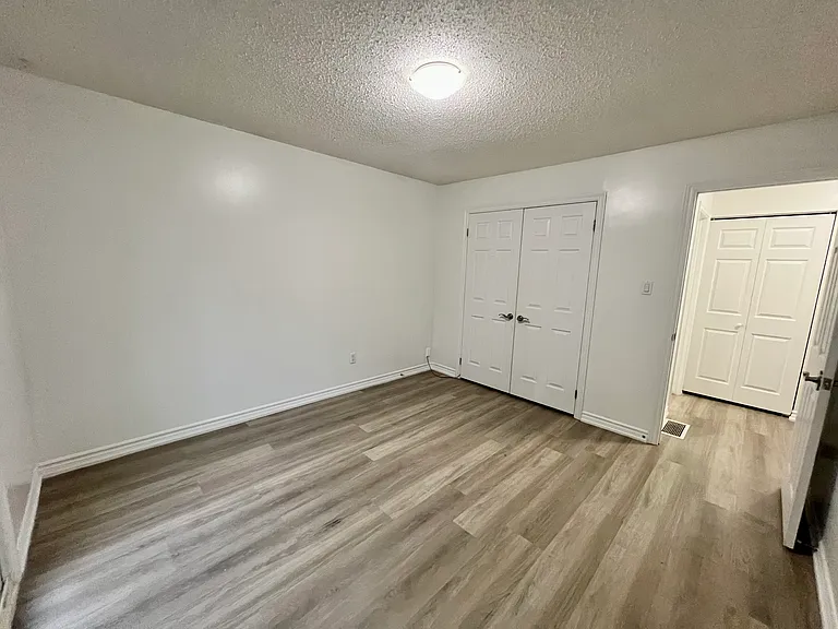 790 Stone Church Rd E #1 — Photo 15