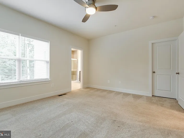 2546 Buckthorn Dr — Photo 23