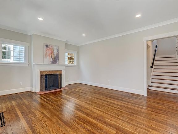 5th image of 511 N Mendenhall St