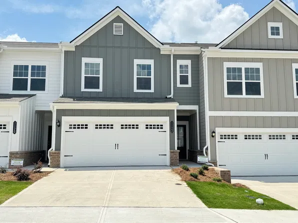 1122 Chastain Dr, Sugar Hill, GA 30518