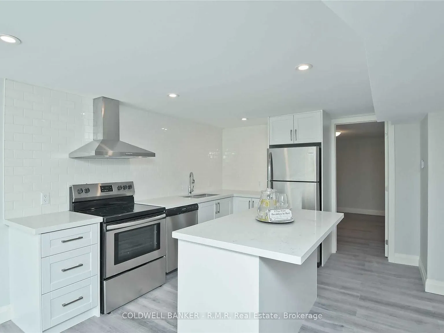 3 bed, $2,300 — Photo 3