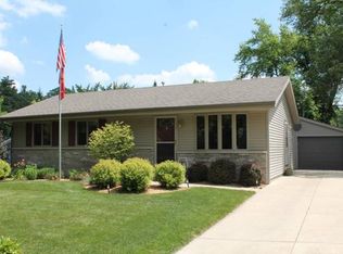 1026 N Willard Ave, Janesville, WI 53548
