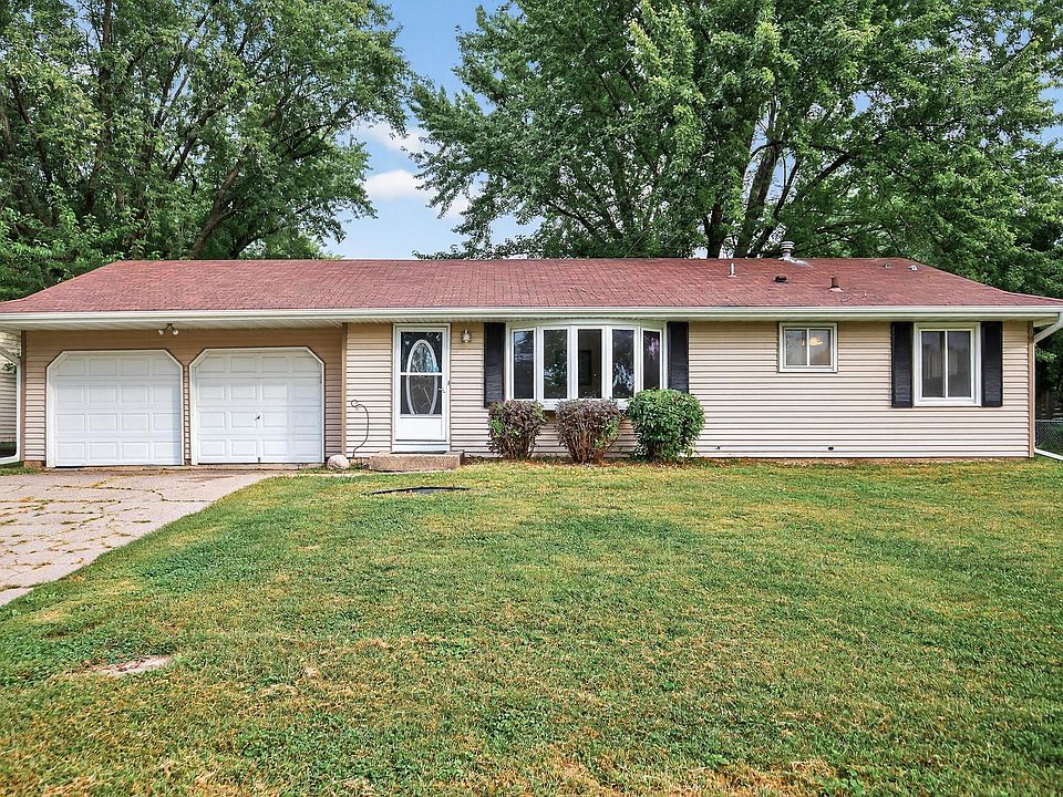 1st image of 921 Cortland Dr S