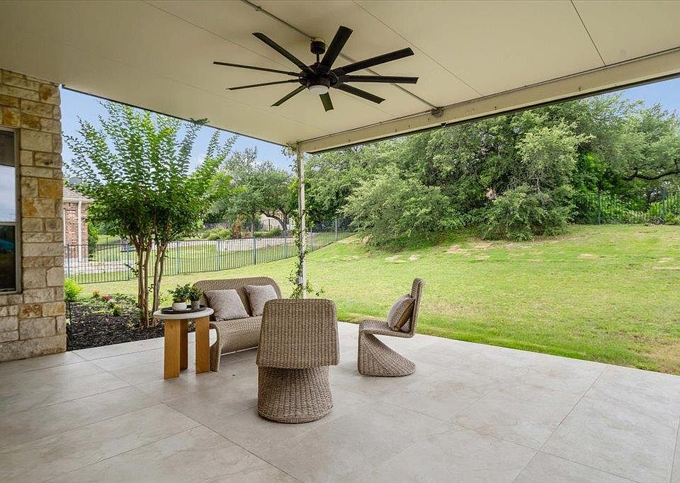 1st image of 219 Varco Dr