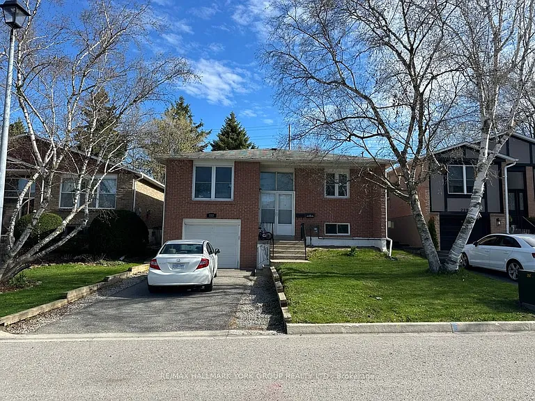 222 Currey Cres #BASEMENT — Photo 1