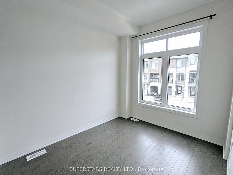 15 Delano Way — Photo 10