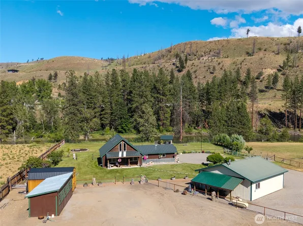 228 Twisp Carlton Road, Carlton, WA 98814