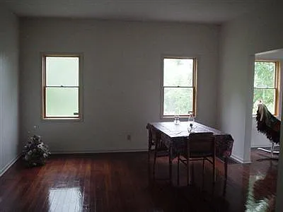 3 bed, 2432 sqft, $2,195 — Photo 4