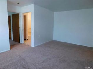 43 Oak St APT 4, Walden, NY 12586