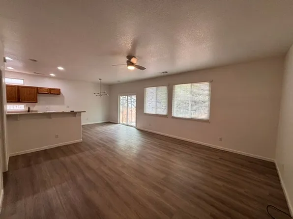 1024 Westcreek Ln, Carson City, NV 89706