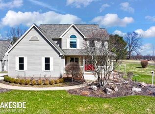 1201 Yule Rd, Lakeville, MI 48367