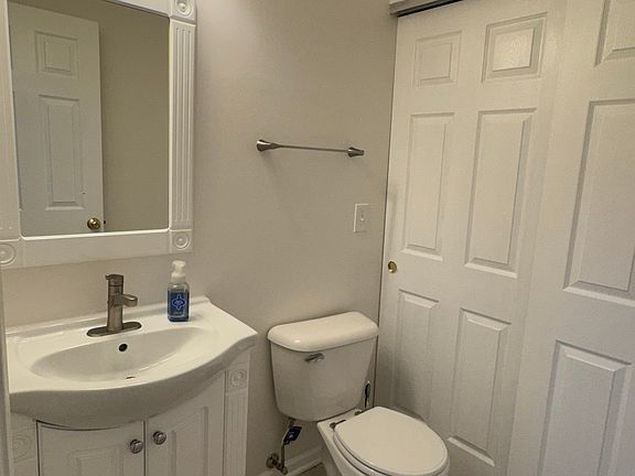 5th image of 757 Cherry Creek Dr