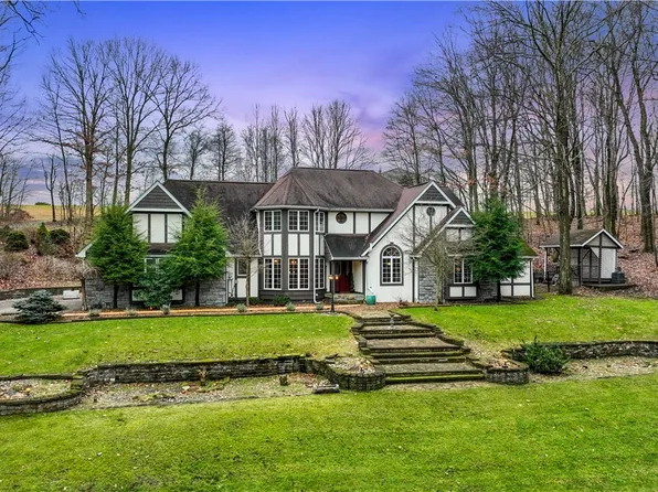 104 Landing Dr, Hookstown, PA 15050