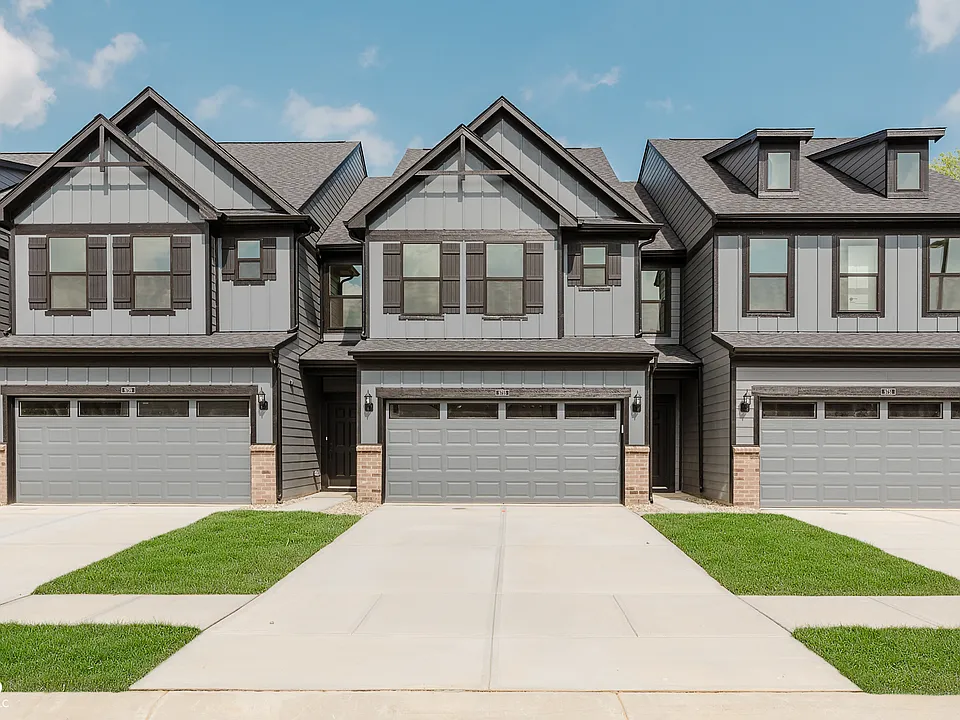 9701 Oleander Dr