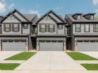 9701 Oleander Dr, Fishers, IN 46250