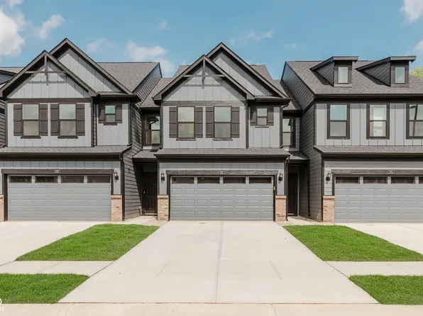 9701 Oleander Dr, Fishers, IN 46250