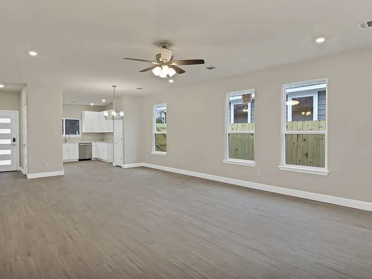 5618 Barkridge Dr — Photo 29
