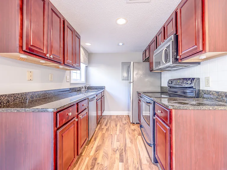 6900 Roswell Rd #1-L4 — Photo 5