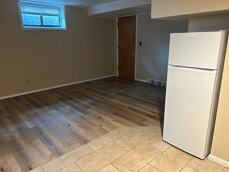 4606 California St #5 — Photo 5