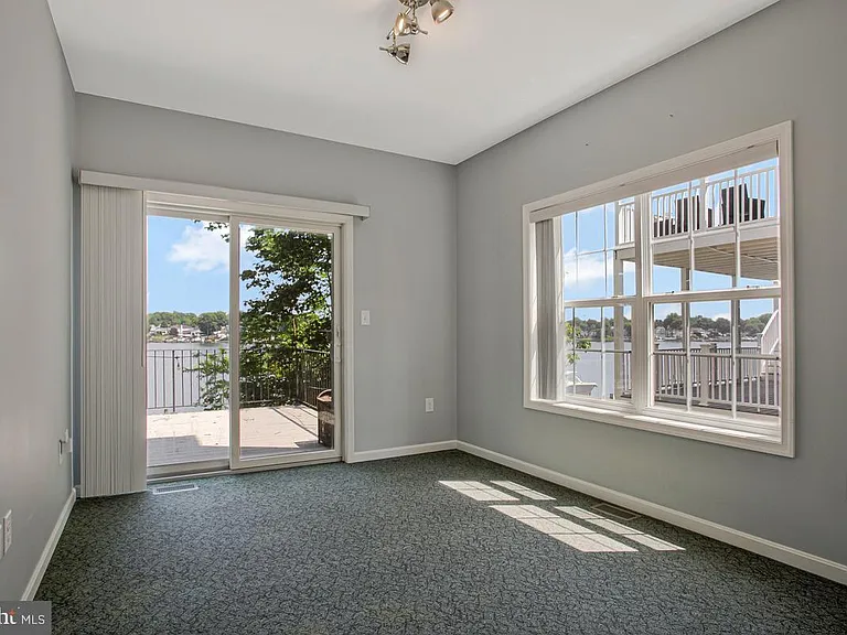 1002 Nabbs Creek Rd — Photo 22