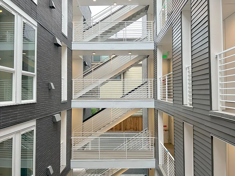 Vue on Harvard — Photo 8