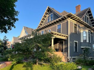 968 Laurel Ave, Saint Paul, MN 55104