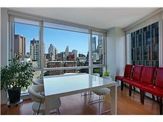 Rented by Douglas Elliman | media 16