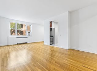 360 W 55th St APT 2T, New York, NY 10019