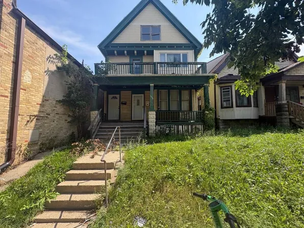 3258 N 33rd STREET, Milwaukee, WI 53216
