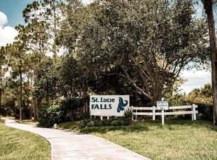 2498 SW Olds Pl, Stuart, FL 34997