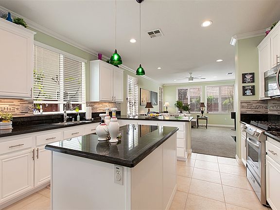 2nd image of 39355 Silver Oak Cir