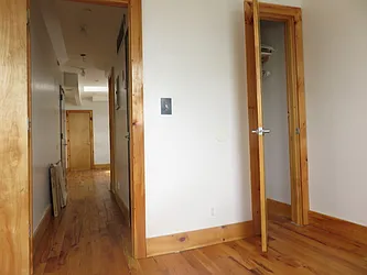 Rented by Rennit Inc.