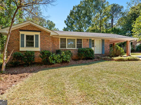 217 Hilltop Dr, Peachtree City, GA 30269