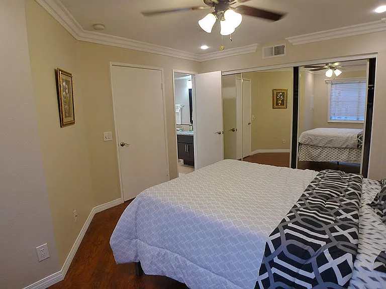 Villa De Adel Apts — Photo 89