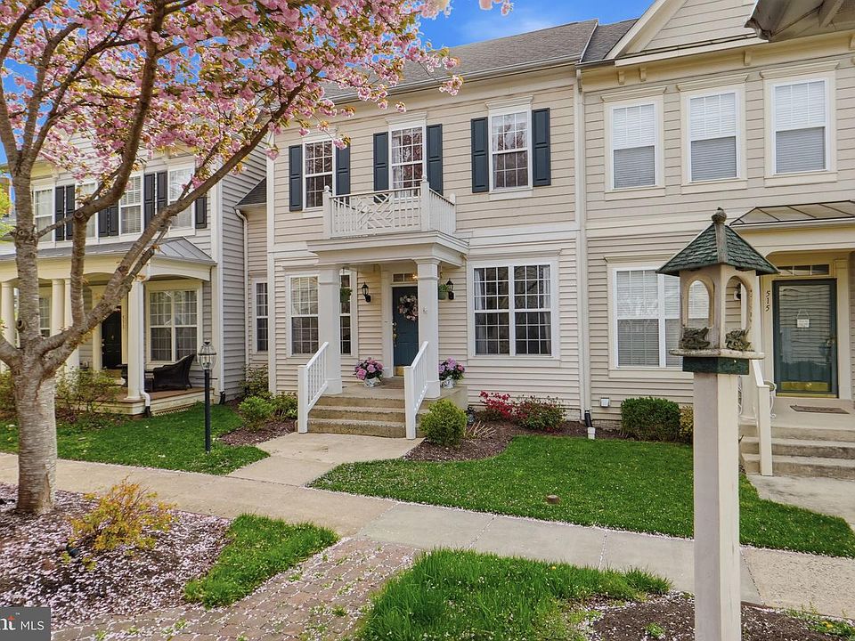 1st image of 513 Gentlewood Sq