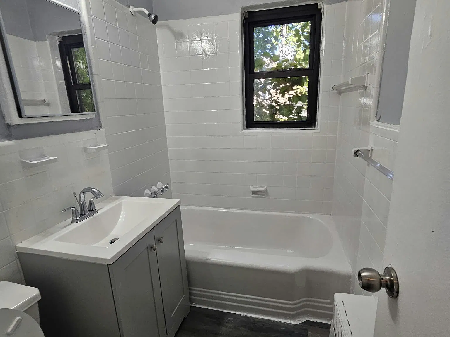 425 Mount Prospect Ave — Photo 4