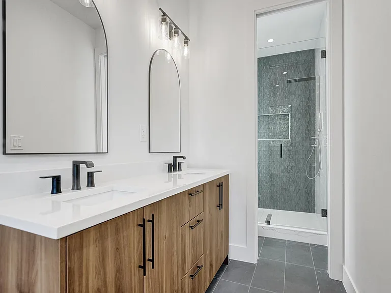 604 SW 7th Ave — Photo 28