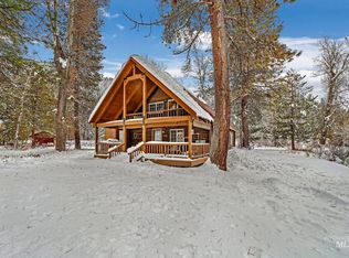 681 E Dembergh Ct, Mountain Home, ID 83647