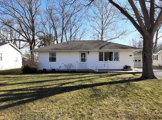 230 N Indiana St, Atwood, IL 61913
