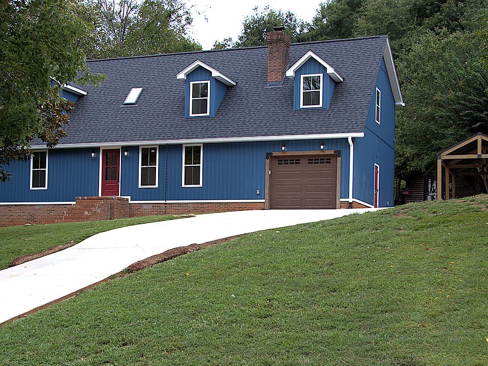 1st image of 407 Tubbs Mountain Rd