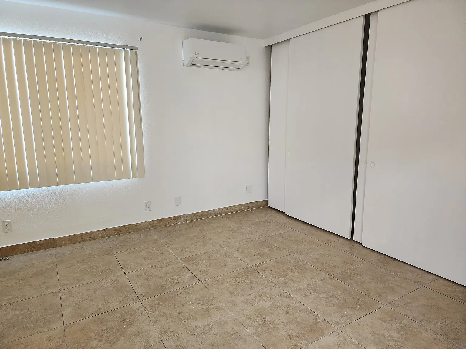 2 bed, 900 sqft, $1,895 — Photo 3