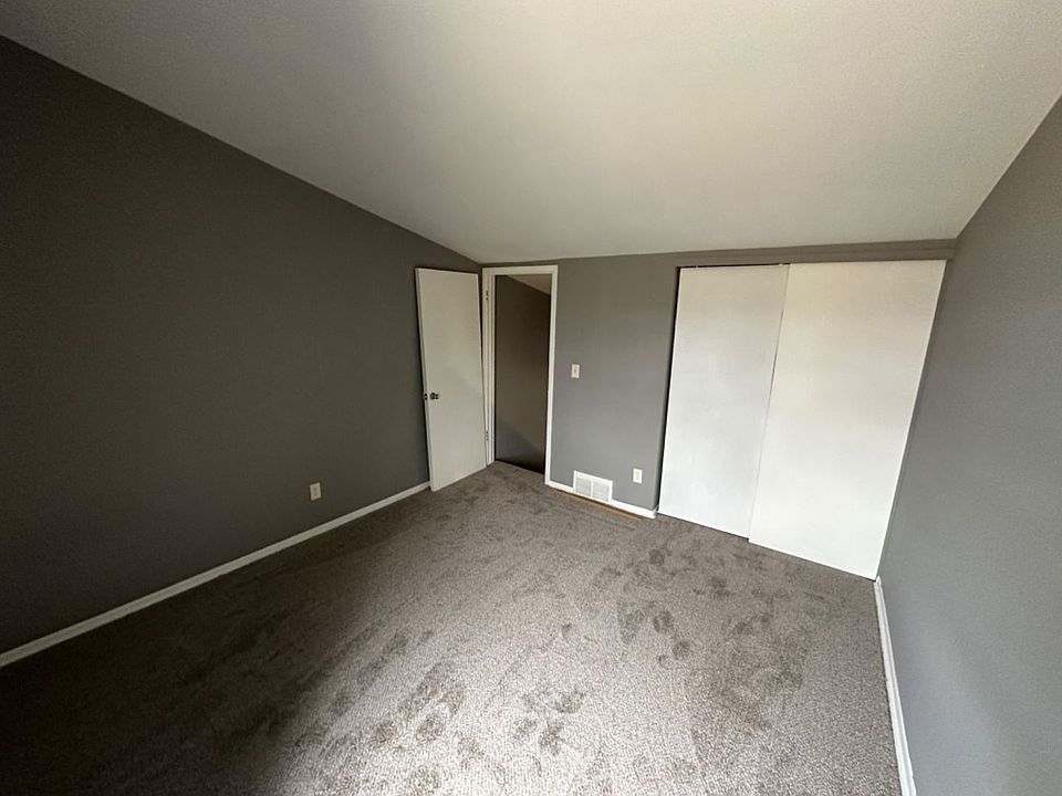 88279281 Woodlands Condos Apartment Rentals Milwaukee, WI Zillow