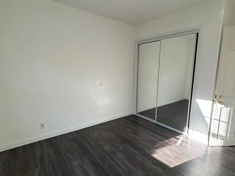 5609 Meridian St — Photo 7